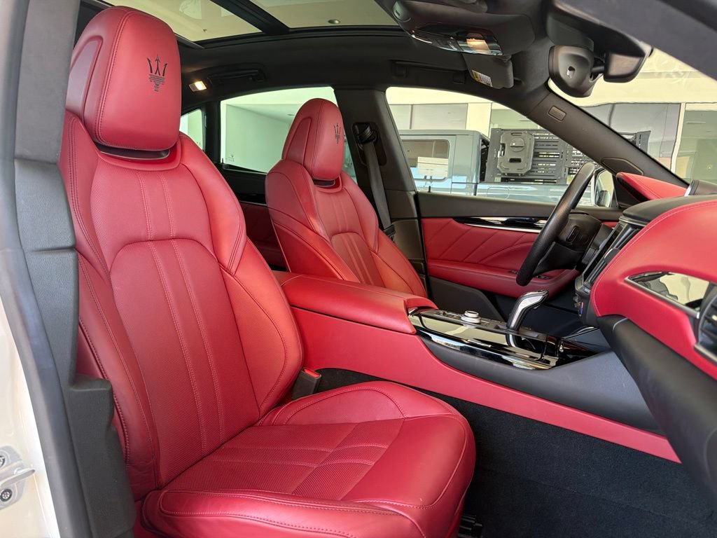 Certified 2023 Maserati Levante GT AWD/4WD image 19