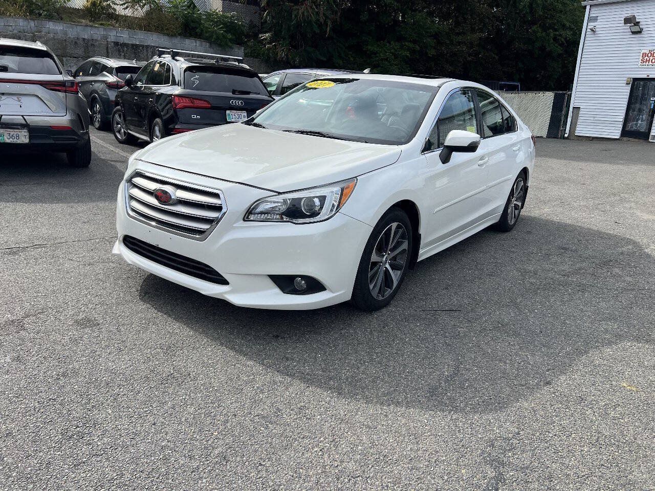 Used 2017 Subaru Legacy 3.6R Limited AWD/4WD image 5