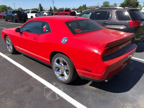 Used 2013 Dodge Challenger R/T RWD image 5