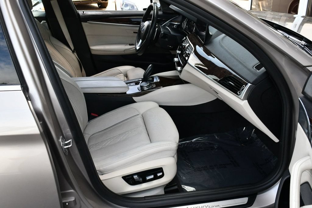 Used 2017 BMW 530i RWD image 42