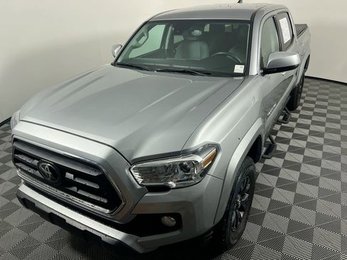 Used 2023 Toyota Tacoma SR5 RWD image 7