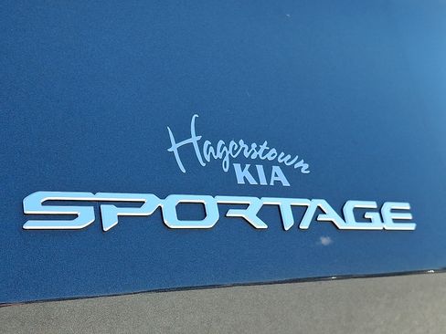 Certified 2023 Kia Sportage LX AWD/4WD image 30