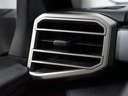 Used 2022 Toyota Tundra SR5 image 27