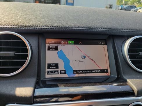 Used 2016 Land Rover LR4 HSE AWD/4WD image 24