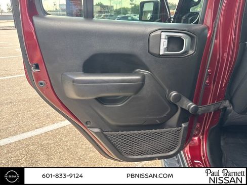 Used 2021 Jeep Wrangler Unlimited Sport AWD/4WD image 19