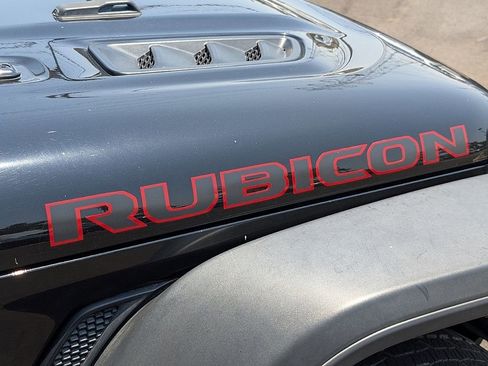 Used 2018 Jeep Wrangler Unlimited Rubicon w/ Steel Bumper Group image 9