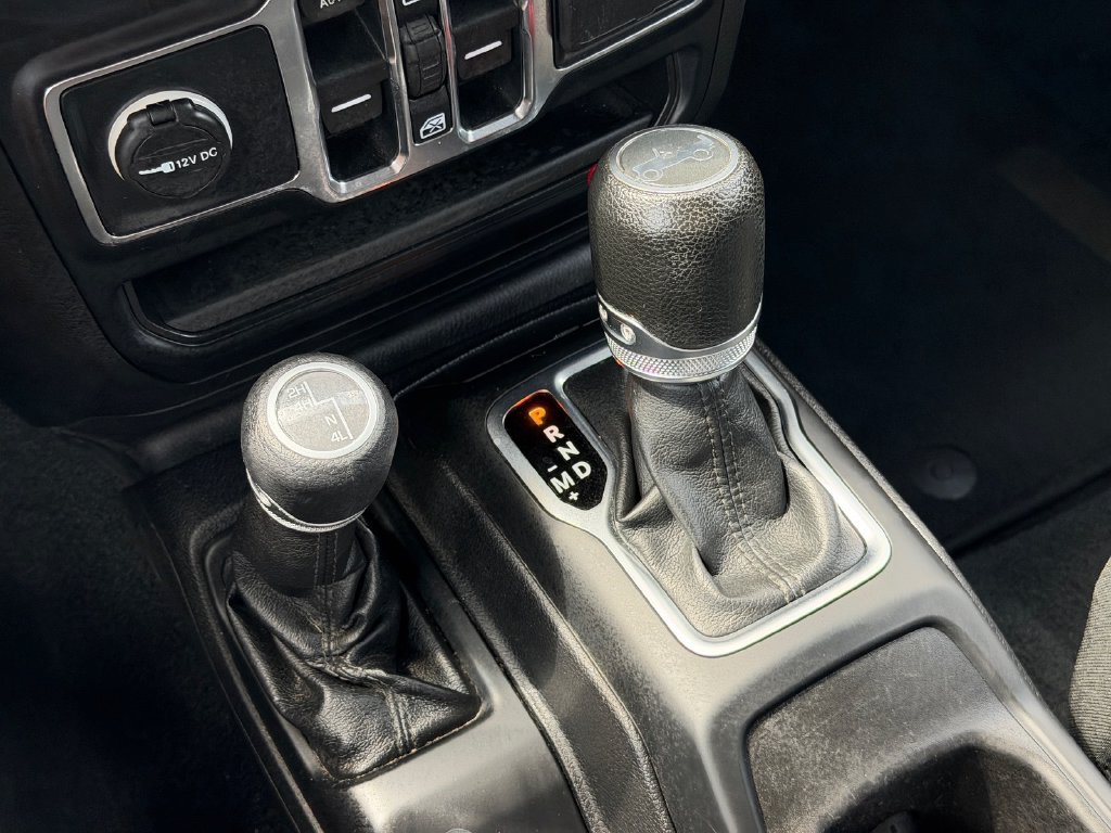 Used 2018 Jeep Wrangler Unlimited Sport S AWD/4WD image 22