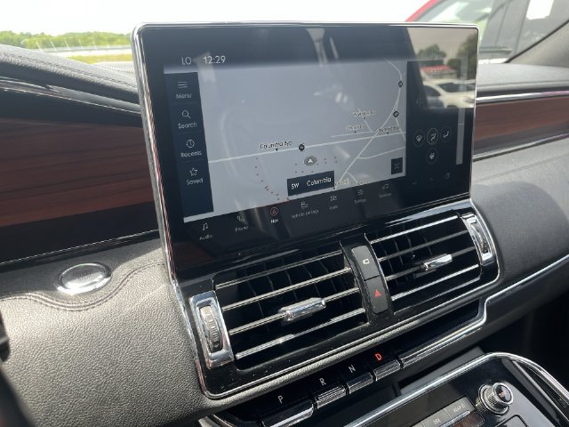 Used 2023 Lincoln Navigator Reserve AWD/4WD image 18