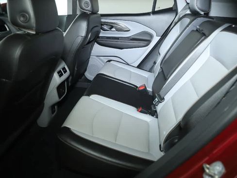 Used 2021 GMC Terrain SLT image 14