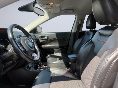 Used 2019 Jeep Compass Trailhawk AWD/4WD image 15