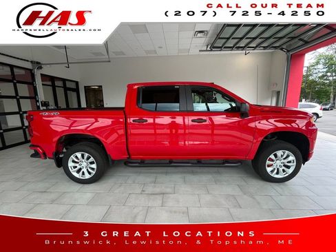 Used 2021 Chevrolet Silverado 1500 Custom w/ LPO, Dark Essentials Package AWD/4WD image 6