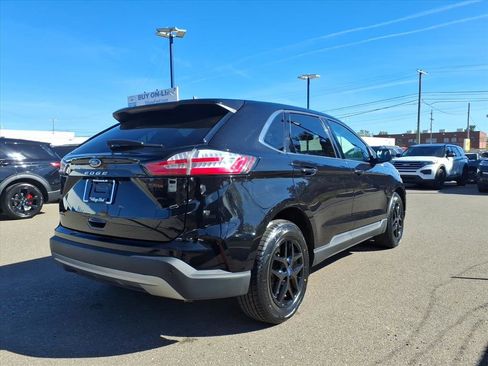 Certified 2022 Ford Edge SEL w/ Convenience Package image 6