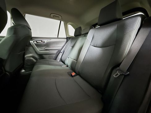 Certified 2023 Toyota RAV4 LE AWD/4WD image 20