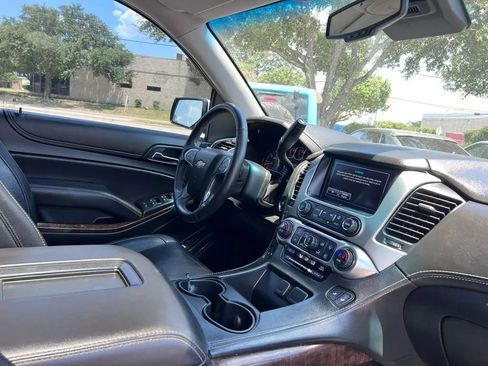 Used 2018 Chevrolet Tahoe LT AWD/4WD image 35