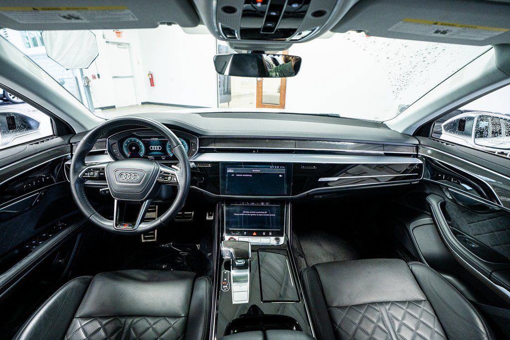 Used 2023 Audi S8 AWD/4WD image 56