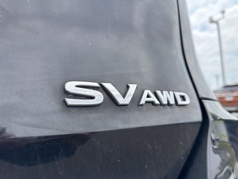 Used 2017 Nissan Rogue SV w/ SV Premium Package AWD/4WD image 5