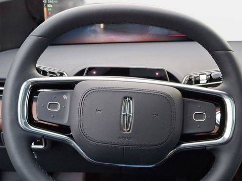 New 2026 Lincoln Nautilus Reserve image 15