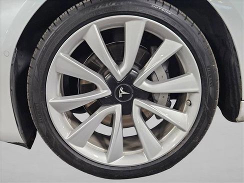 Used 2019 Tesla Model 3 Long Range image 21