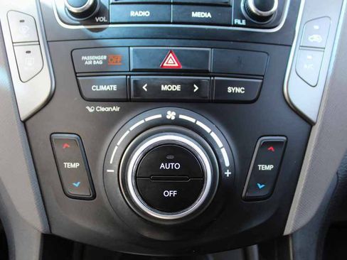 Used 2017 Hyundai Santa Fe Sport AWD/4WD image 23
