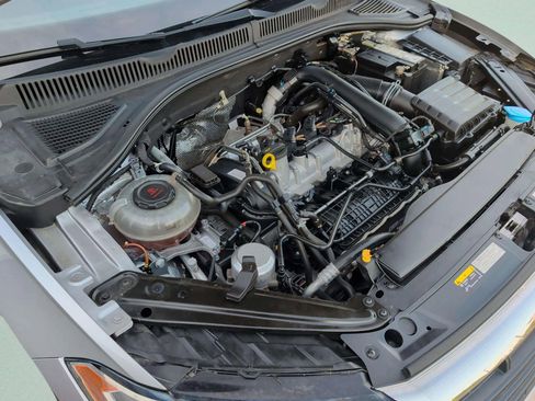 Used 2019 Volkswagen Jetta R-Line image 36