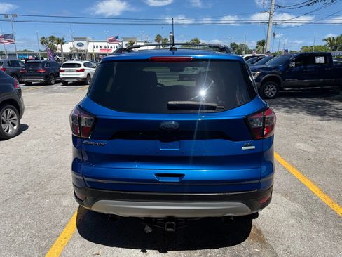 Used 2018 Ford Escape SE w/ SE Sync 3 Package image 5