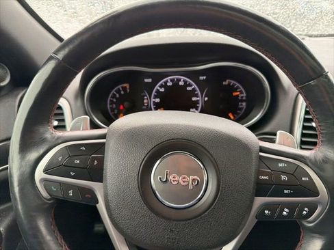 Used 2018 Jeep Grand Cherokee Trailhawk w/ Trailhawk Luxury Group AWD/4WD image 17