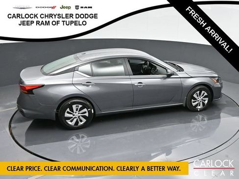 Used 2025 Nissan Altima 2.5 S FWD image 28