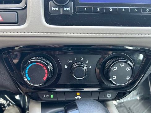 Used 2020 Honda HR-V LX image 22