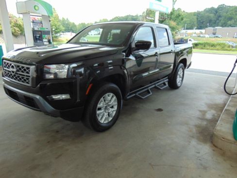 Used 2022 Nissan Frontier SV AWD/4WD image 26