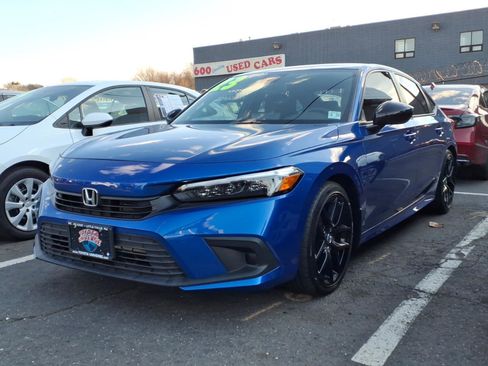 Used 2023 Honda Civic Sport image 3