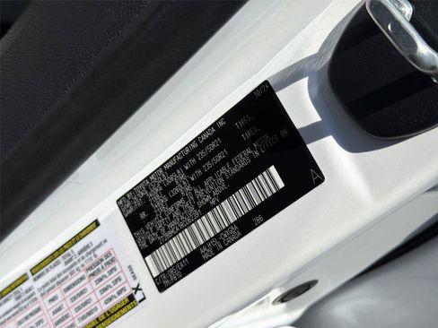 Used 2024 Lexus RX 350h w/ Convenience Package AWD/4WD image 23