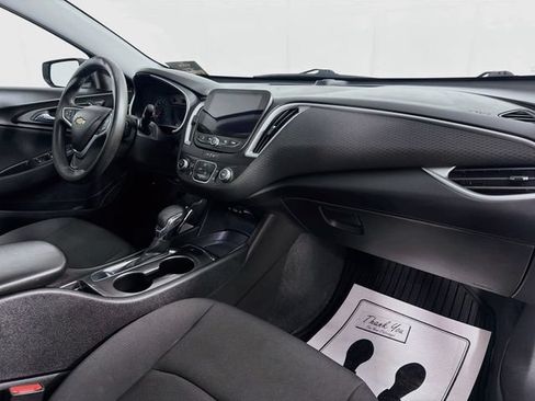 Used 2022 Chevrolet Malibu LS FWD image 28