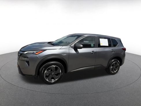 Used 2025 Nissan Rogue SV FWD image 8