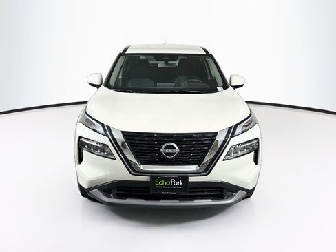 Used 2023 Nissan Rogue SV AWD/4WD image 2