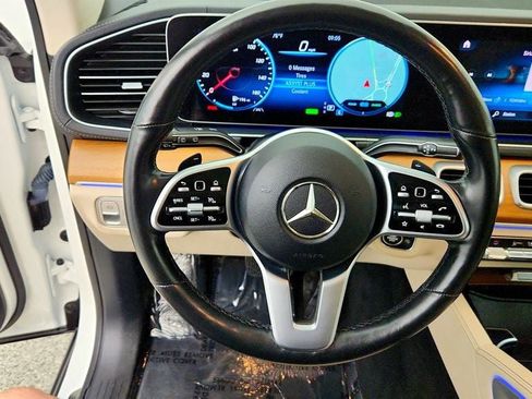 Used 2022 Mercedes-Benz GLS 450 4MATIC image 13