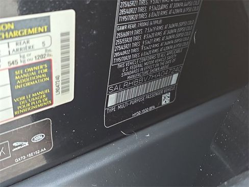 Used 2017 Land Rover Discovery HSE Luxury image 39