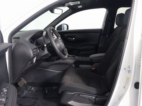 Used 2024 Honda HR-V Sport image 10