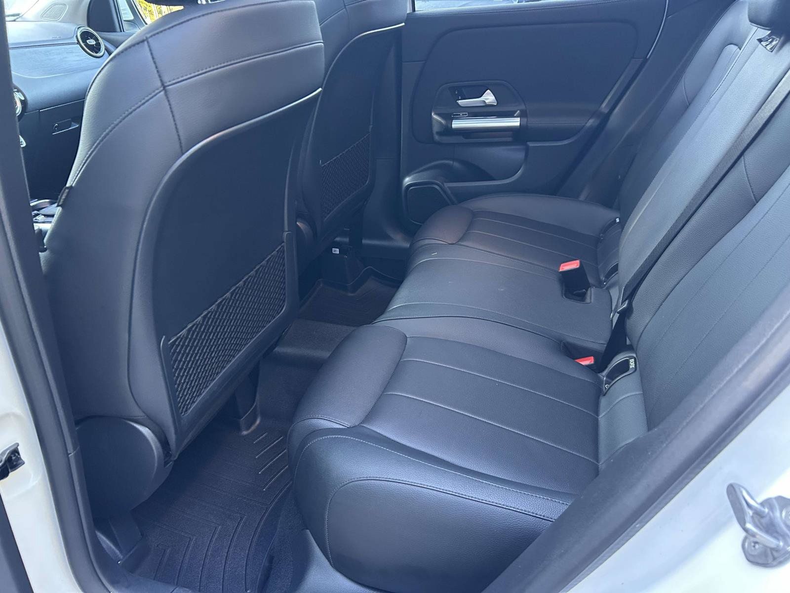 Used 2021 Mercedes-Benz GLA 250 4MATIC image 39