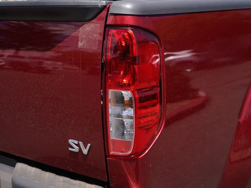 Used 2019 Nissan Frontier SV RWD image 12
