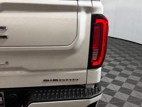 Used 2024 GMC Sierra 1500 Denali Ultimate AWD/4WD image 13