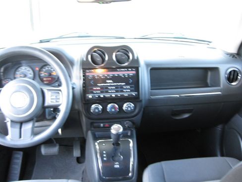 Used 2015 Jeep Patriot Sport w/ Power Value Group image 25