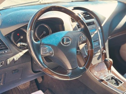 Used 2011 Lexus ES 350 image 16