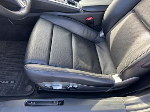 Used 2013 Porsche Boxster S image 10