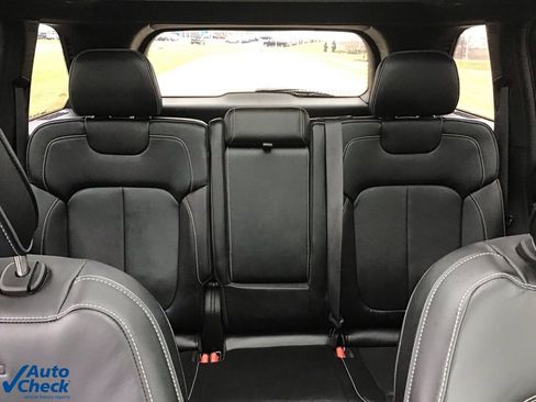 Used 2022 Jeep Grand Cherokee Overland image 18