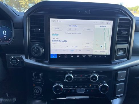 New 2025 Ford F150 Lariat w/ Equipment Group 501A Mid image 18