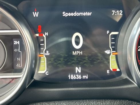 Used 2021 Jeep Wrangler Unlimited Rubicon AWD/4WD image 27