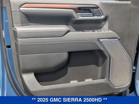 New 2025 GMC Sierra 2500 Denali w/ Denali Reserve Package image 11