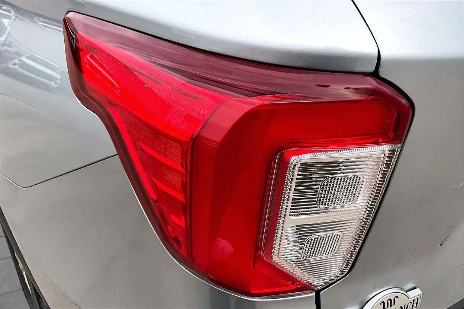Used 2023 Ford Explorer King Ranch w/ Technology Package RWD image 29