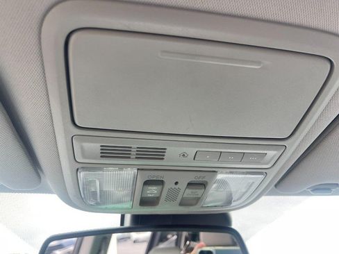 Used 2015 Honda Odyssey Touring Elite image 20