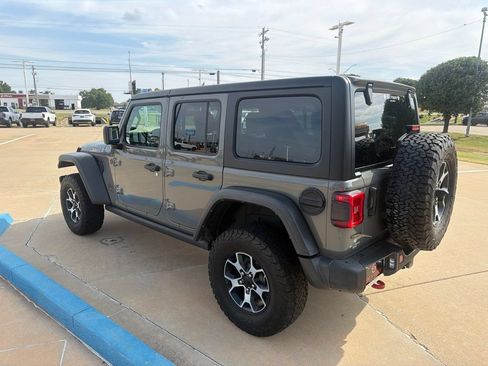 Used 2022 Jeep Wrangler Unlimited Rubicon w/ Steel Bumper Group AWD/4WD image 8